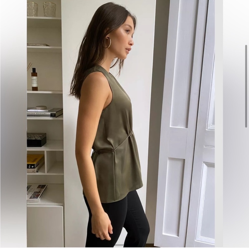 Aritzia Babaton Floreua Top in Rose Cloud Pink - Picture 7 of 9